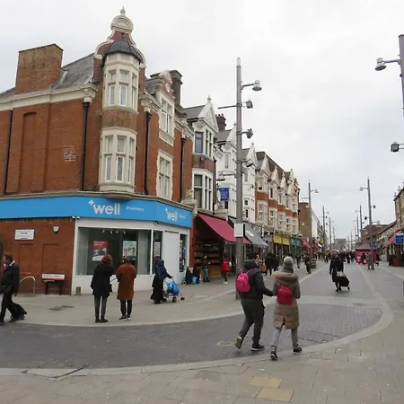 Unique 2 Bedroom Flat In Heart Of Walthamstow London Exterior photo