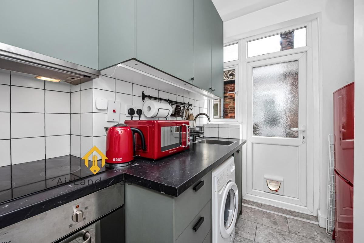 Apartamento Unique 2 Bedroom Flat In Heart Of Walthamstow *