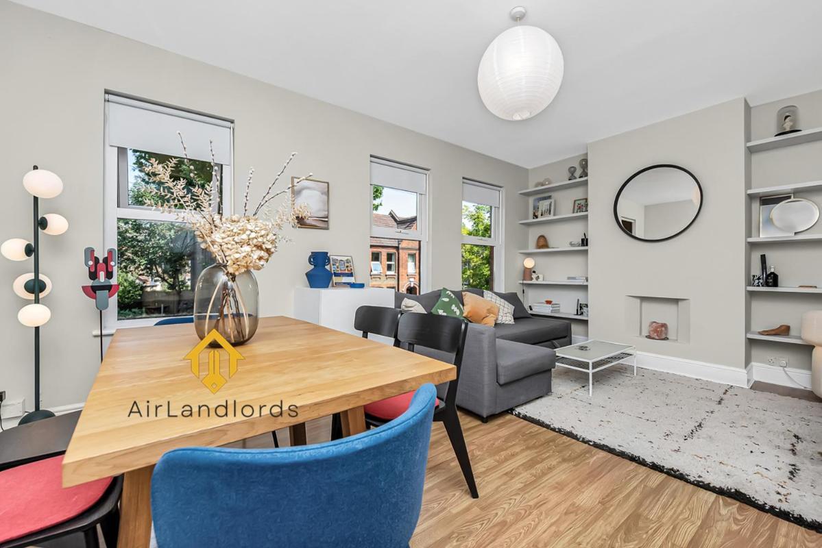 Unique 2 Bedroom Flat In Heart Of Walthamstow Appartamento